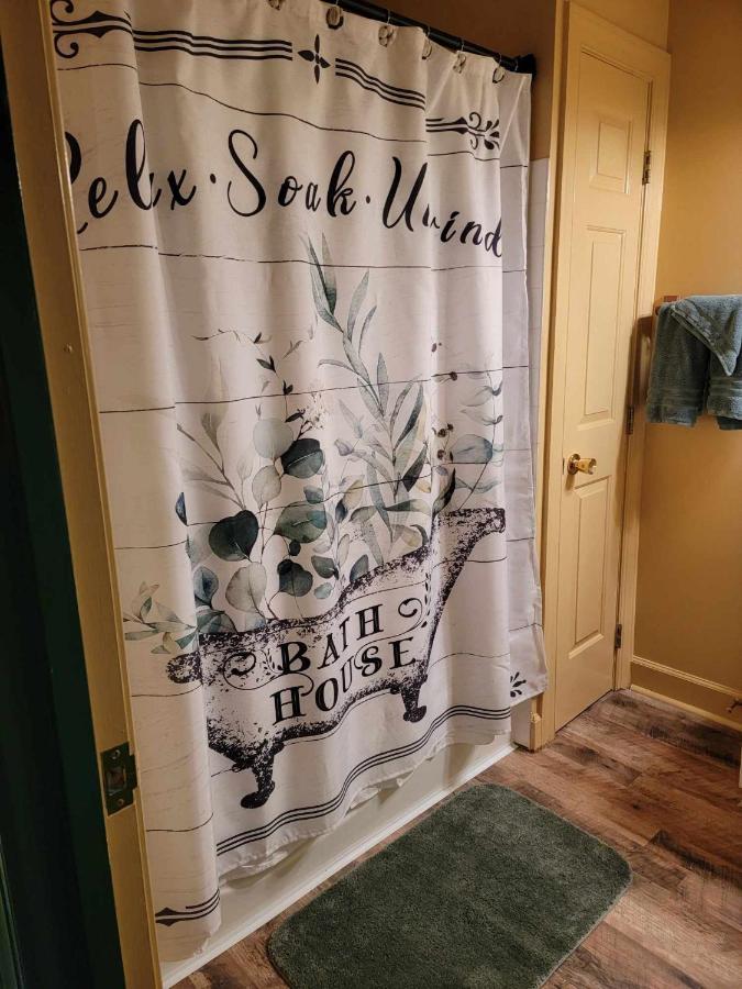 Moonlight Manor Bed & Breakfast Floyd 外观 照片