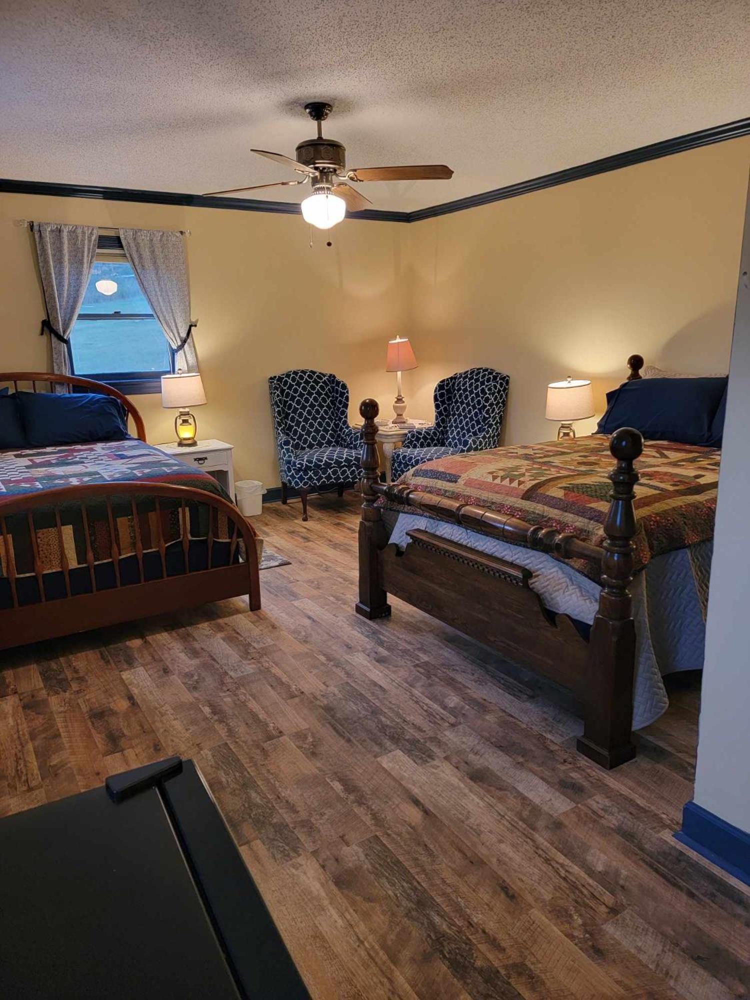 Moonlight Manor Bed & Breakfast Floyd 外观 照片